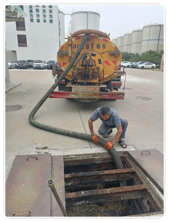 西山隔油池清掏