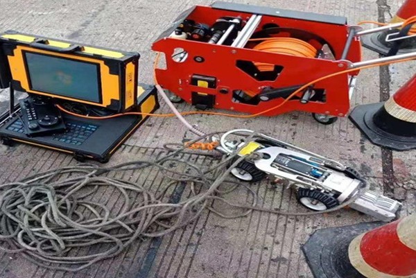 西山CCTV管道检测机器人